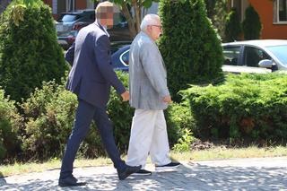 Lech Wałęsa wyszedł ze szpitala. Swoje kroki skierował do kościoła