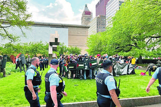 Bez dyplomów przez protesty