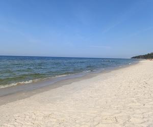 Koniec sezonu w Lubiatowie. Plaża i pusty camping