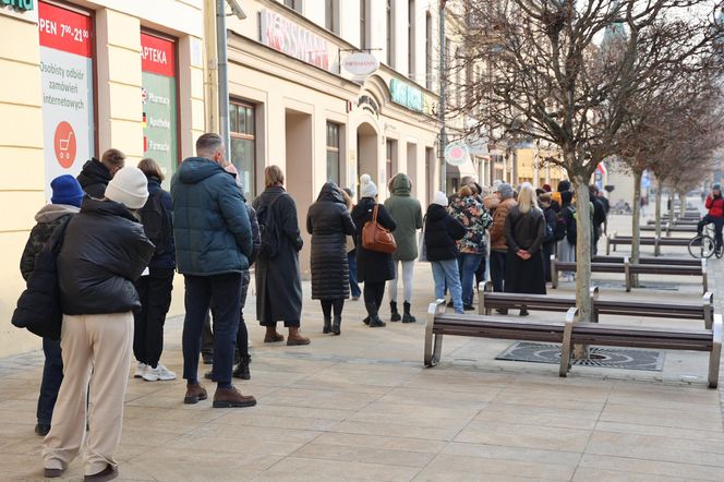 Kolejki po pączki w tłusty czwartek w Lublinie