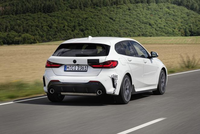 (2021) BMW 128ti - nowy przednionapędowy hot-hatch