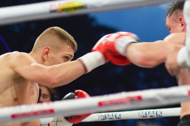 KnockOut Boxing Night 7 Rzeszów - Fiodor Czerkaszyn vs Wes Capper