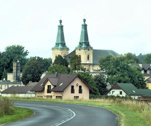 Sanktuarium Matki Bożej Cierpliwie Słuchającej w Rokitnie