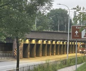 Ostrów. Wiadukt jakby bardziej czysty ale to chyba nie wystarczy