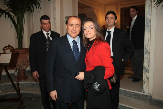 Silvio Berlusconi z kobietami