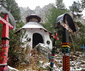 Wyjątkowy cmentarz w Tatrach Wysokich. „Umarłym na pamiątkę, żyjącym ku przestrodze”