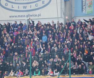 Piast Gliwice - Górnik Zabrze. Pół tysiąca fanów w meczu 20. kolejki PKO Ekstraklasy