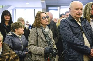 Pogrzeb Jerzego Urbana. Pożegnali go Kwaśniewski i Michnik. Kto jeszcze? 