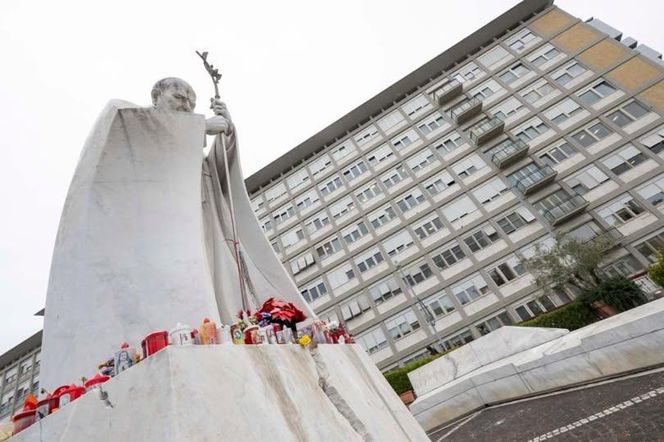Dalsza poprawa stanu zdrowia papieża. Jest najnowszy komunikat