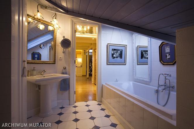 Zdjęcia łazienek na poddaszu: barokowa