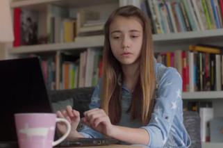 O mnie się nie martw 8 sezon, odcinek 4. 13-letnia Helenka szuka chłopaka przez internet