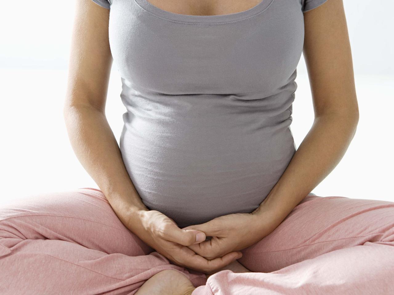 Położenie dziecka w brzuchu. Nietypowe ułożenie dziecka do porodu: przyczyny