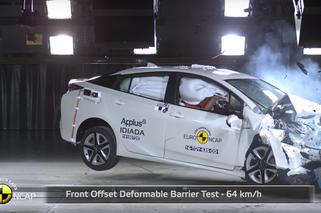 Toyota Prius rozbita przez Euro NCAP na 5 gwiazdek - WIDEO