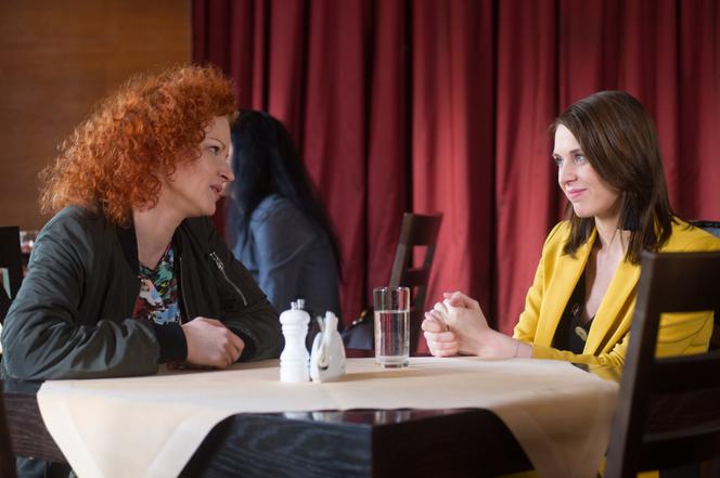 Na Wspólnej, odc. 2912. ROma (Kamila Kamińska), podróżniczka (Zuzanna Wierzbińska)