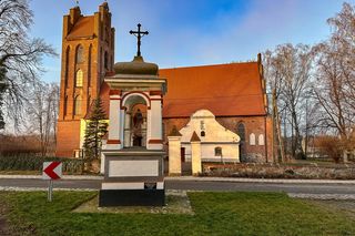 Skandal w Tolkowcu. Ksiądz zaatakował psa