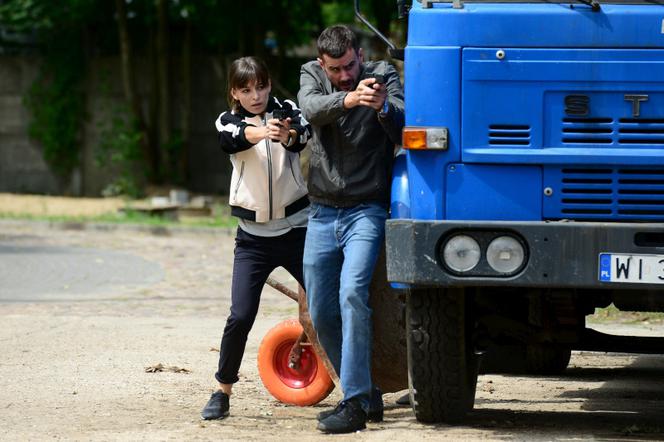 Komisarz Alex 8 sezon odc. 92. Ewa (Agnieszka Więdłocha), Michał Orlicz (Antoni Pawlicki)