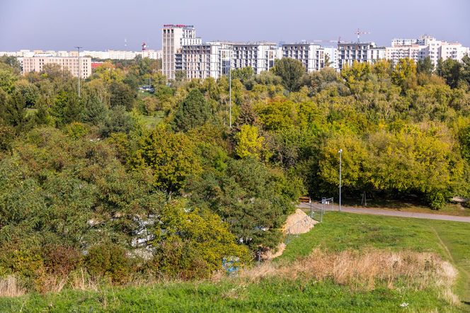 Budowa skateparku pod Kopą Cwila na warszawskim Ursynowie