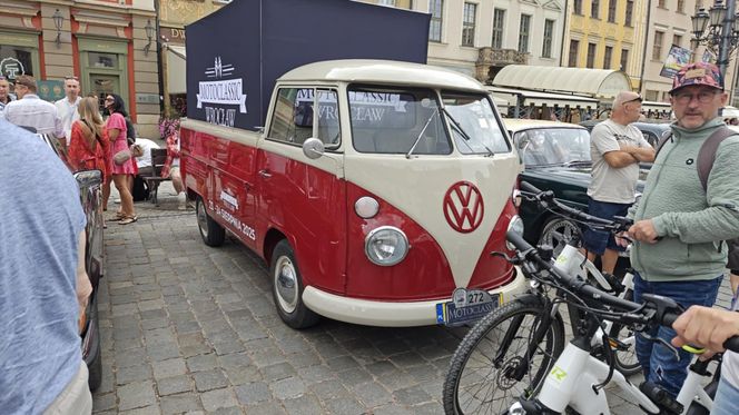 Parada zabytkowych samochodów