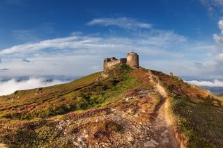 Niewygodny Biały Słoń. Na szczycie góry Polacy postawili ultradrogie obserwatorium. Wkrótce musieli z niego uciekać