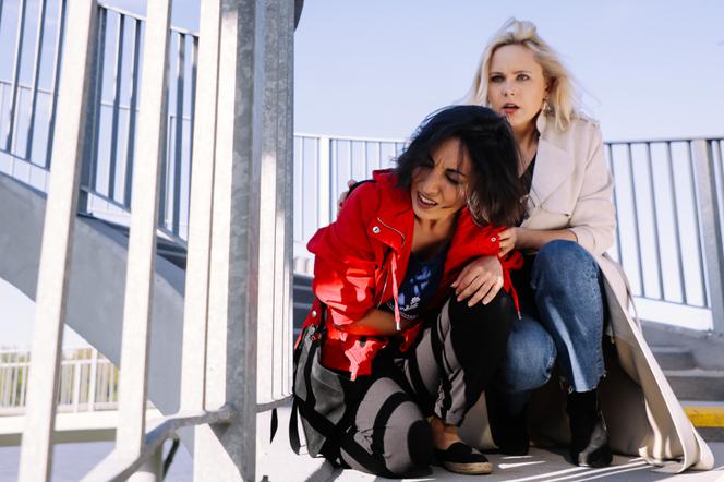 Na Wspólnej odc. 3323. Ilona Zdybicka (Anna Samusionek), Paula (Helena Ganjalyan)