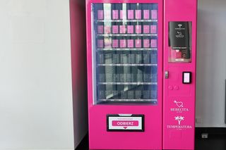 Automat z perfumami Skolima stanął w Lublinie