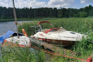 Wygląda jak wakacyjny kurort, przyciąga miłośników sportów wodnych. Warszawiacy chętnie spędzają tam upalne weekendy 