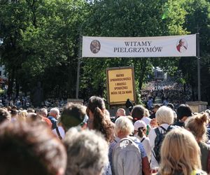 Pielgrzymka kobiet do Piekar. Przyszły tysiące pielgrzymów