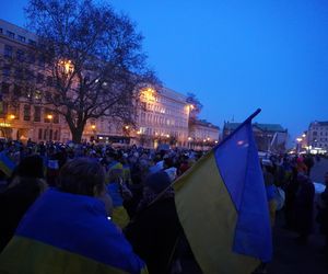 Manifestacja w trzecią rocznicę wybuchu wojny w Ukrainie