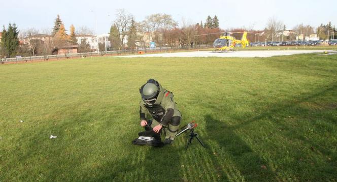 Bomba na pokładzie helikoptera. Nietypowa akcja służb