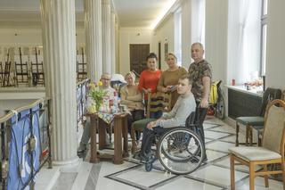 Osoby z niepelnosprawnosciami i ich opiekunowie wzwnowili protest w Sejmie