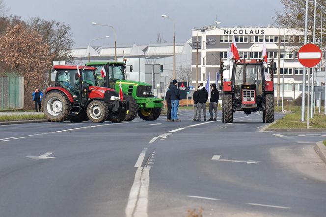 Skromne początki rolniczej blokady na drodze do Bydgoszczy