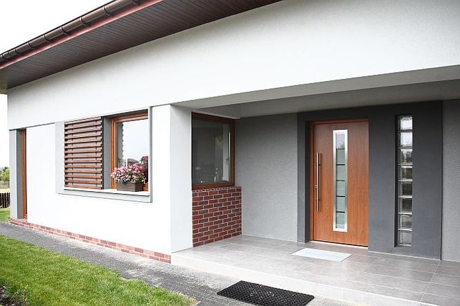Wymiana okien w domu. Na co zwrócić uwagę przy wyborze nowych okien