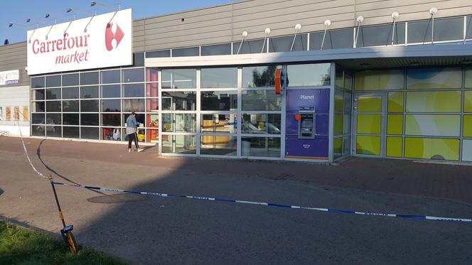Bandyci wysadzili dziś w nocy bankomat w Starachowicach [FOTO]