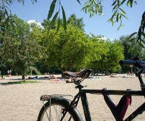 Niewiele osób wie o tej plaży nad Wisłą. Nazwa w pełni oddaje jej urok 