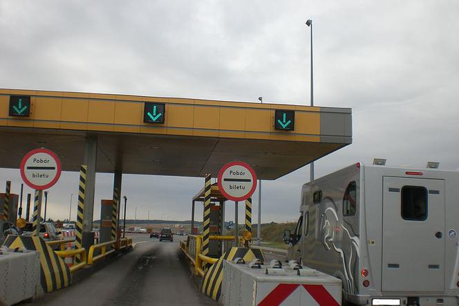 Weekendowy horror na autostradzie A1. Kierowcy czekają przed bramkami w Nowej Wsi