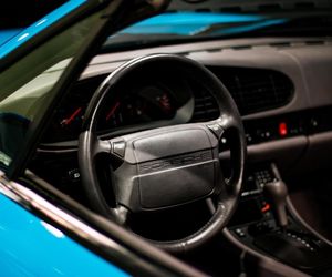Quiz. Dopasuj model do marki. Zadanie dla prawdziwych fanów motoryzacji