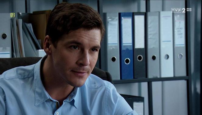 M jak miłość odc. 1433. Marcin (Mikołaj Roznerski)