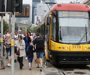 Te autobusy i tramwaje znikną z Warszawy. ZTM ogłasza kolejne cięcia w komunikacji miejskiej