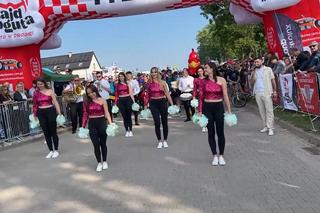 Wystartował słynny Rajd Koguta! Na trasie kilka tysięcy zabytkowych aut 