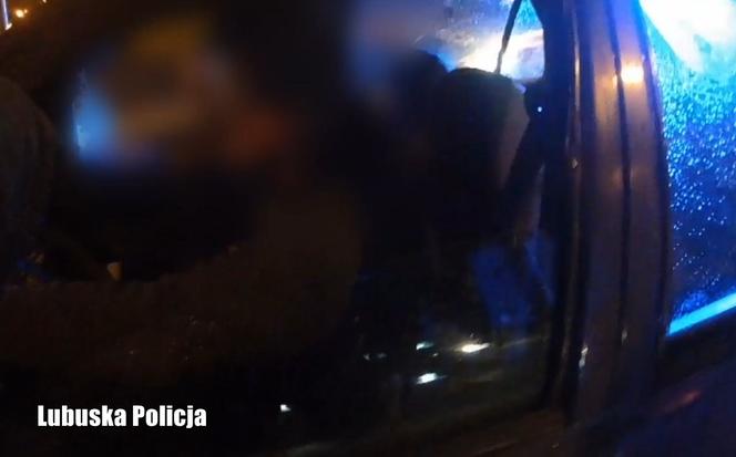 Potrącił dwóch policjantów i uciekł. Jest już w rękach policji