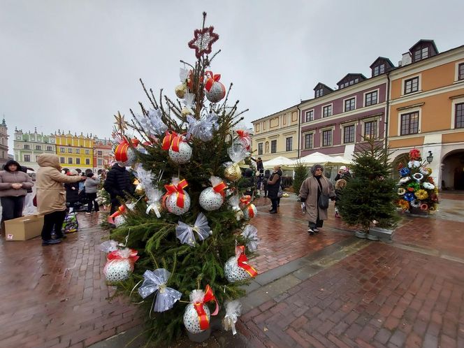  Zamojskie przedszkola i szkoły dekorowały choinki