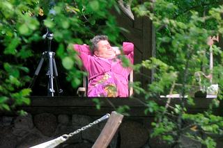 Polacy puścili go w szlafroku