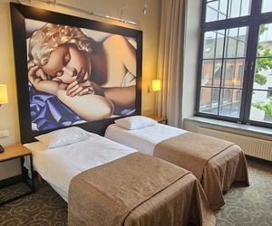 Polacy mieszkają jak królowie