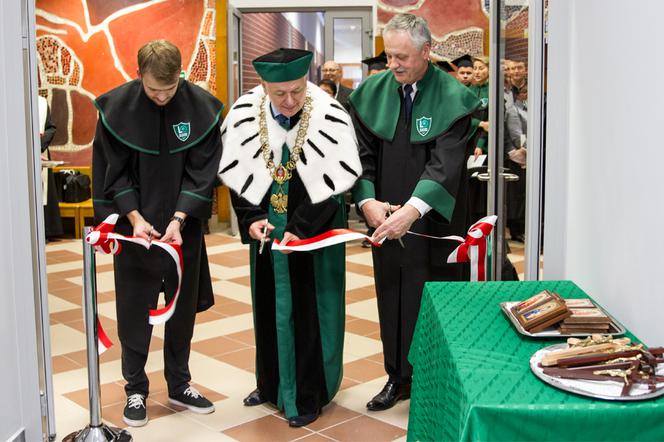 Białystok. LO Politechniki Białostockiej. Ślubowanie uczniów klas pierwszych