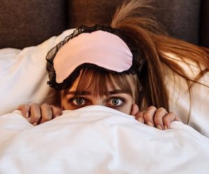 Męczą cię koszmary senne? Jest przyjemny sposób, by z nimi walczyć 