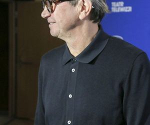 Piotr Cyrwus przez lata próbował pozbyć się „Ryśka z Klanu”, a teraz znów go szufladkują