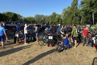 Triathloniści opanowali Mazowsze! Gigantyczne utrudnienia w ruchu i zmienione rozkłady jazdy