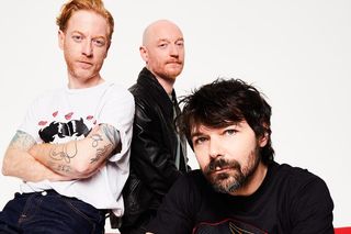 Biffy Clyro z pełną mocą wracają z dziesiątym albumem. Posłuchaj Futique