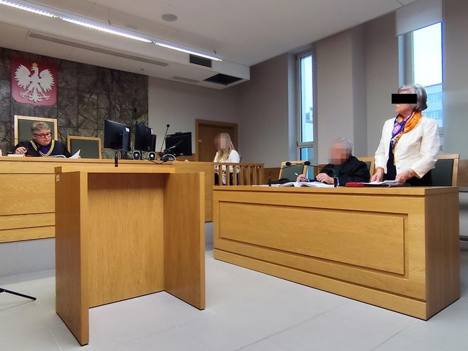 Wykładowczyni z Krakowa przed sądem. Oskarżona o znęcanie się nad karpiami!