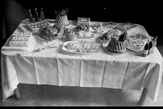 Stół wielkanocny (1937)